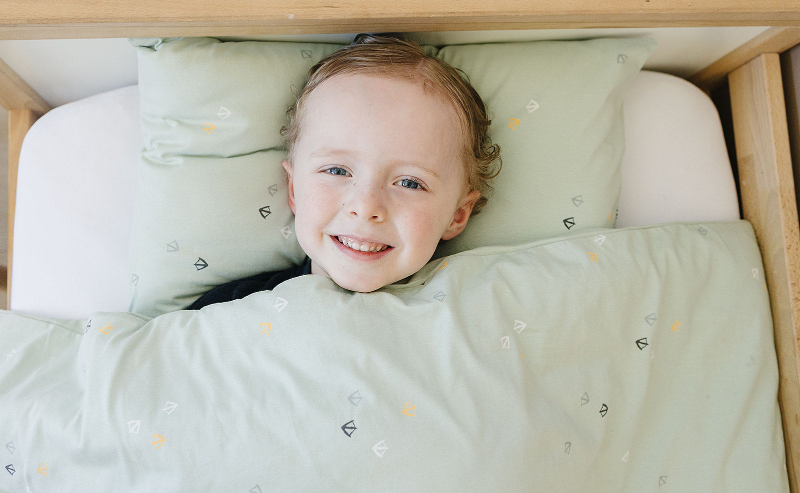 Alternative view of Ecolino® Duvet Cover, 100% Organic Cotton, Crib or Toddler, Goose
